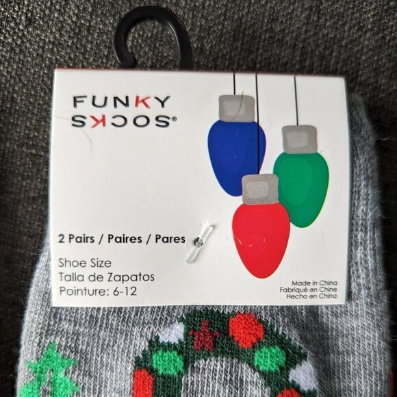 3 NWT Pairs of Men's Funky Socks Christmas Socks - Dogs on Skis - Picture 5 of 7